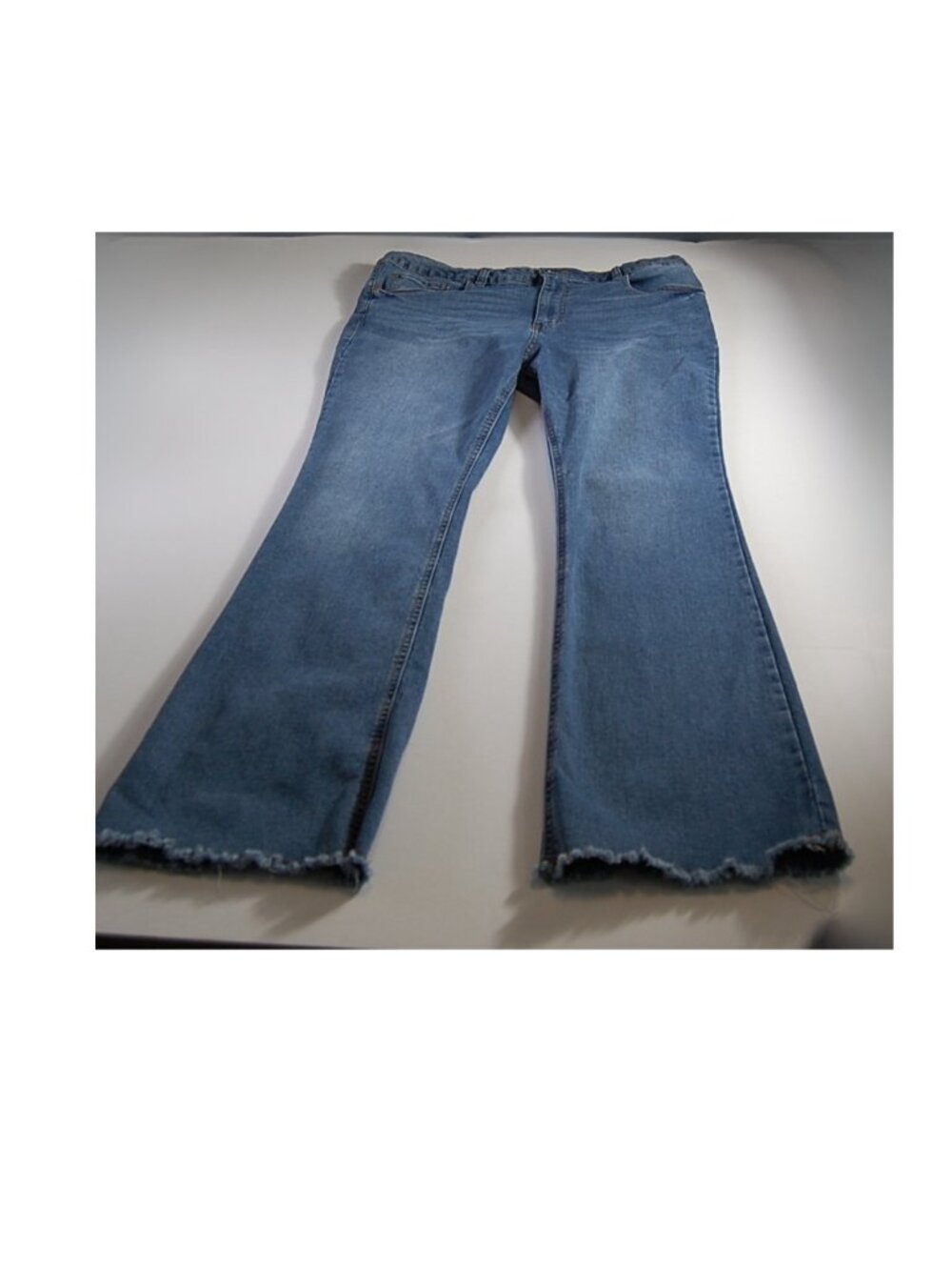 Tinseltown Flare Jeans 16W Raw Hem Distressed Mid Wash Stretch Boho Flare Leg